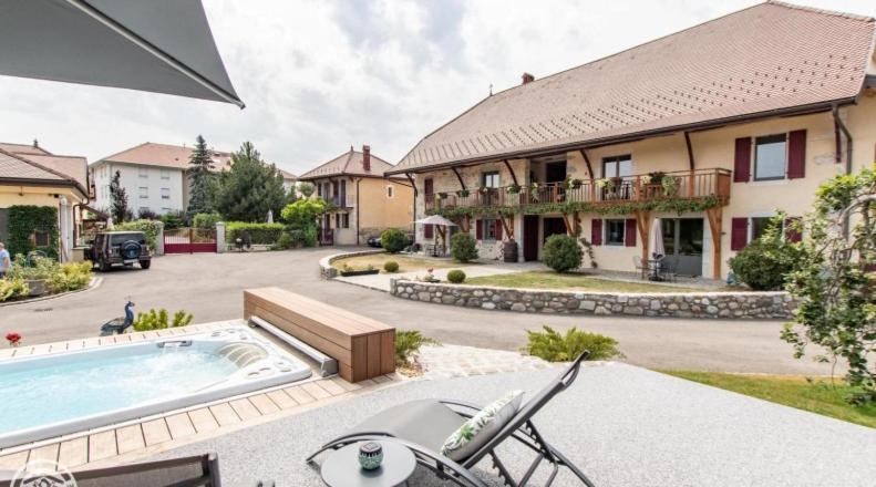 Bed and Breakfast Le Paon Bleu Annecy Poisy Exterior foto