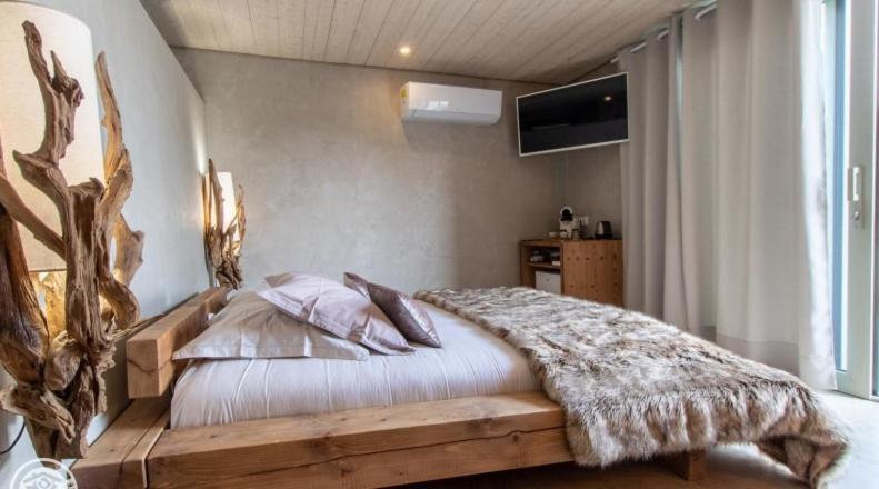 Bed and Breakfast Le Paon Bleu Annecy Poisy Exterior foto