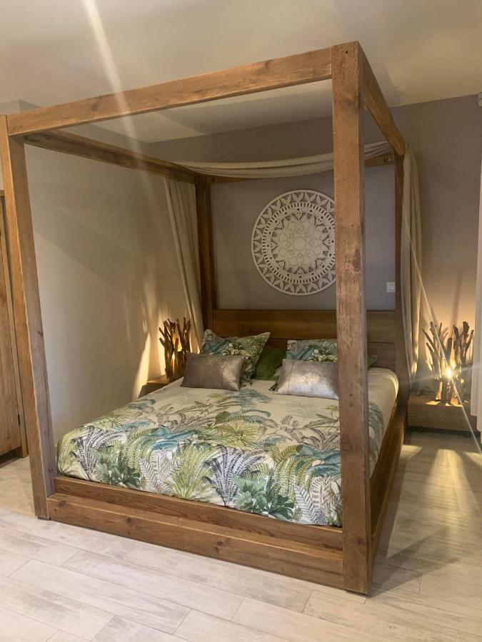 Bed and Breakfast Le Paon Bleu Annecy Poisy Exterior foto