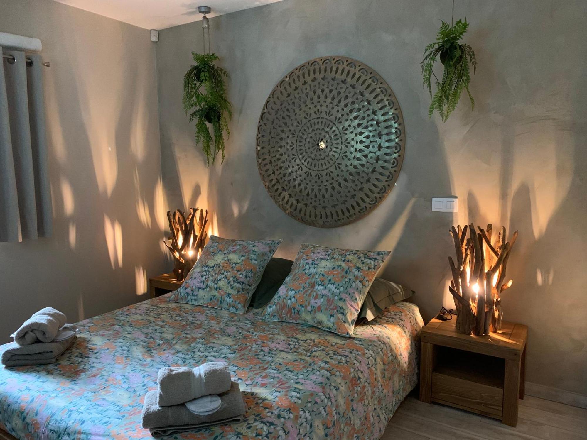 Bed and Breakfast Le Paon Bleu Annecy Poisy Exterior foto